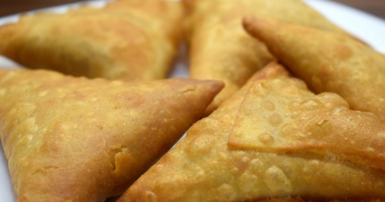 Onion samosa recipe | Irani samosa recipe | Patti samosa recipe